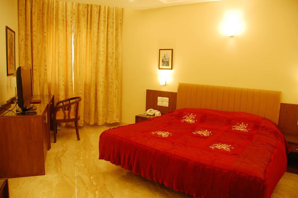 Hotel Deepa Comforts Mangaluru Exterior foto