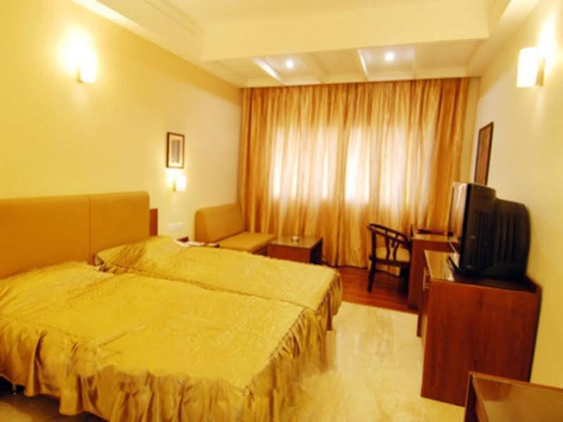 Hotel Deepa Comforts Mangaluru Exterior foto