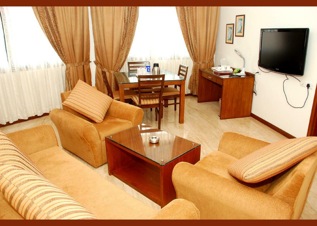 Hotel Deepa Comforts Mangaluru Exterior foto